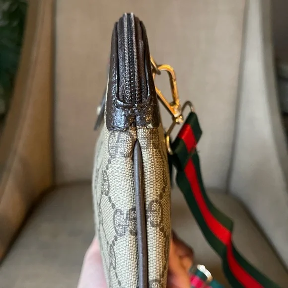 Authenticc Gucci vintage web sherry line crossbodydy bag 904.02.047 (C20001) - Picture 2 of 16